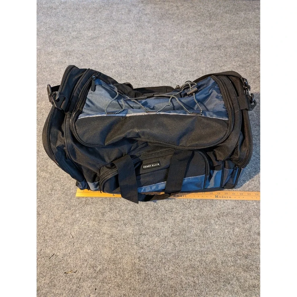 Authentic Perry Ellis Business 22-in Duffel Bag Black/ Blue